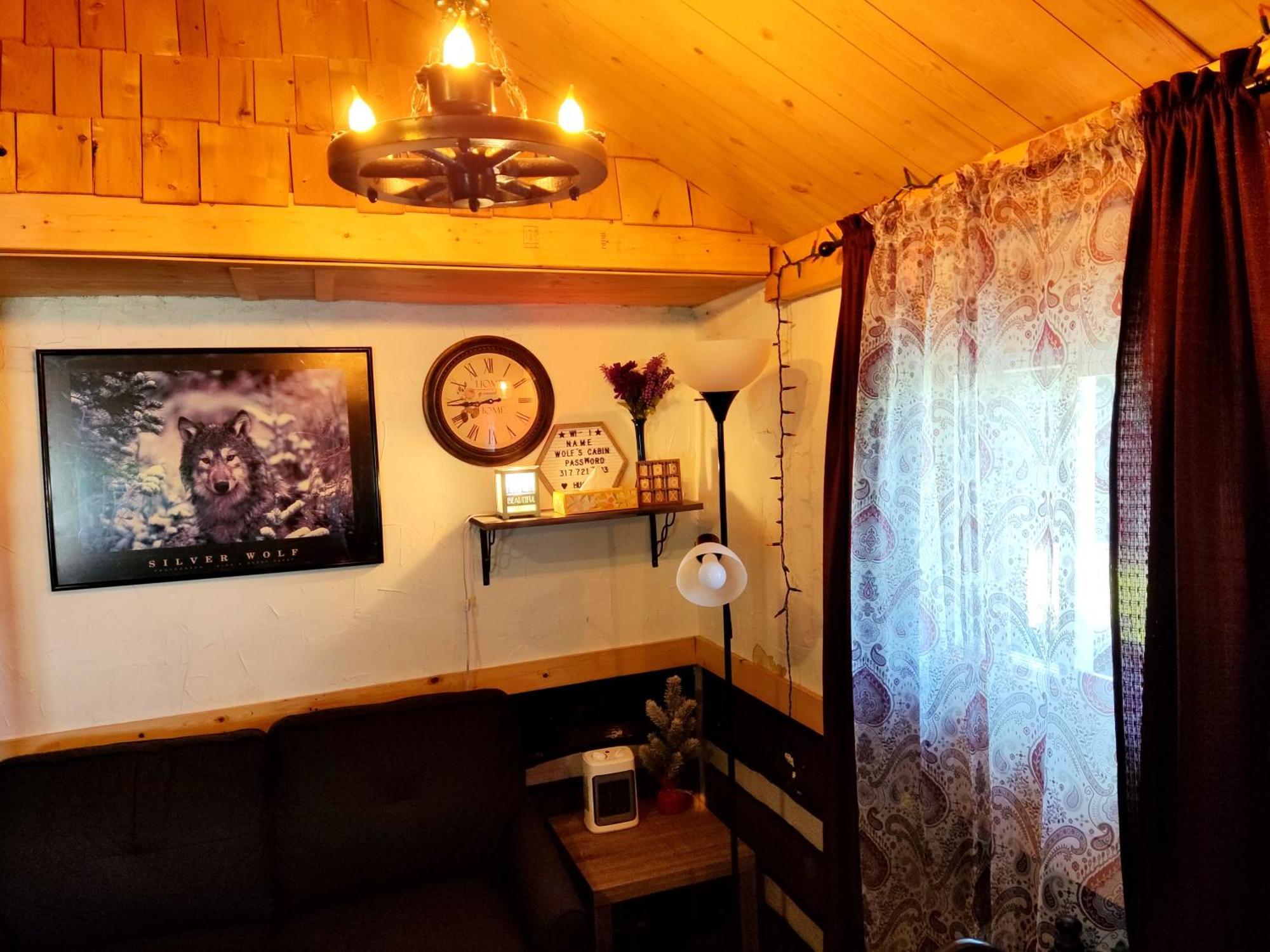 Wolf'S Cabin-Walk To Downtown Ноблсвилл Экстерьер фото
